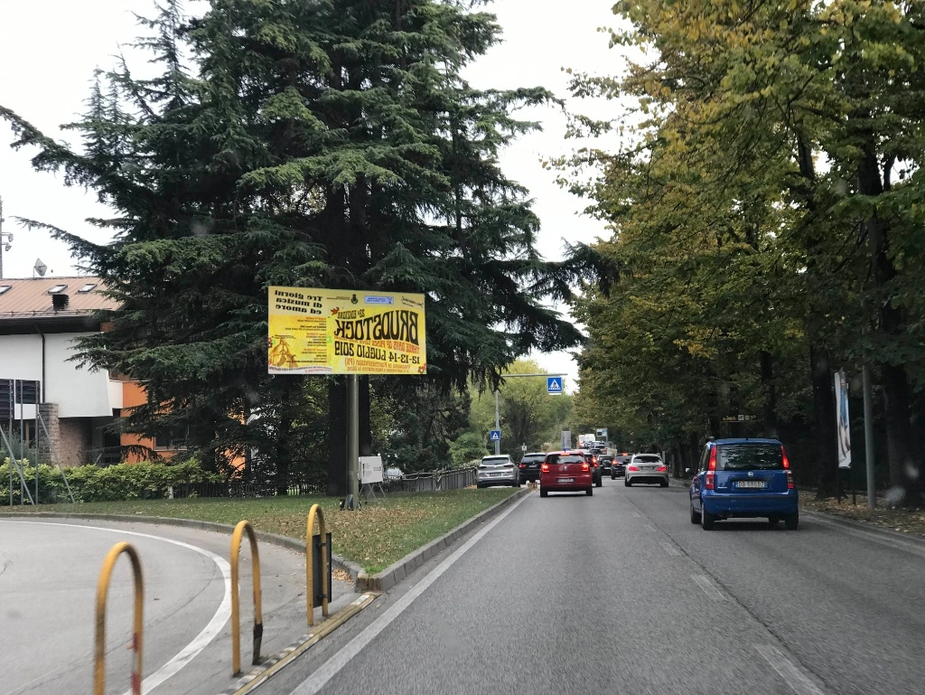 P.6 Ledwall 4,30x2,20 Pordenone viale Dante - MAXI VISION Tech